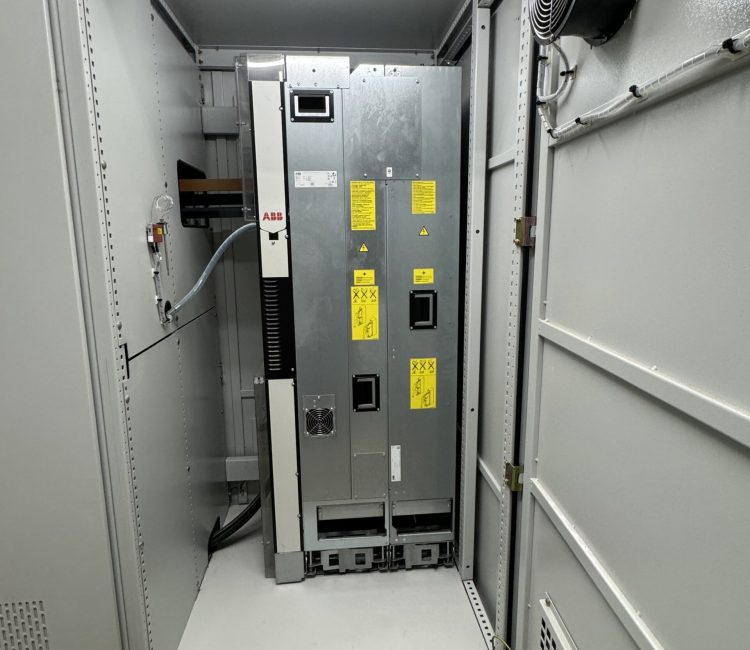 89839C2A-D571-417B-AAE1-DFB7E93B9841